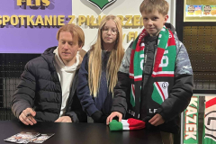 77560eb4-d080-488f-a90a-8a3f66b80120