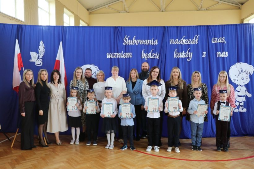 Miniaturka Ślubowanie klasy pierwszej